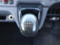 三菱ふそうキャンタークレーン6段小型（2t・3t）[写真35]