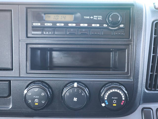 三菱ふそうキャンタークレーン6段小型（2t・3t）[写真37]