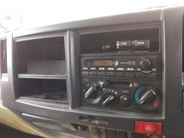 いすゞエルフアルミバン小型（2t・3t）[写真21]