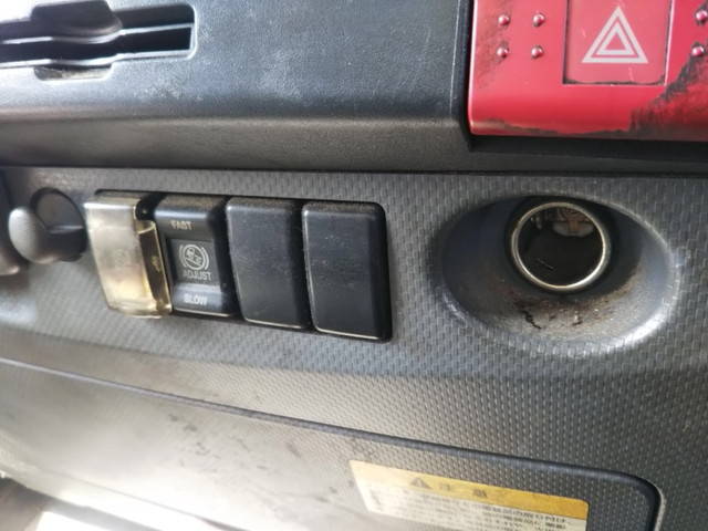 いすゞエルフアルミバン小型（2t・3t）[写真22]