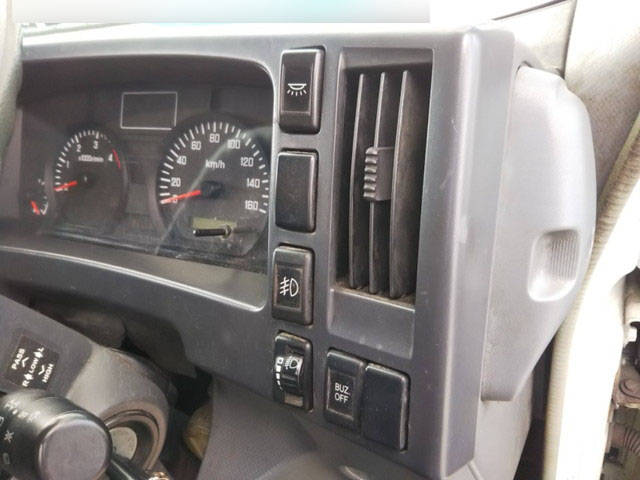 いすゞエルフアルミバン小型（2t・3t）[写真24]