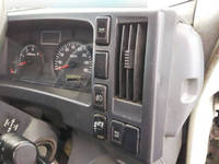 いすゞエルフアルミバン小型（2t・3t）[写真24]