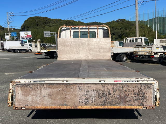 日野デュトロ平ボディ小型（2t・3t）[写真12]