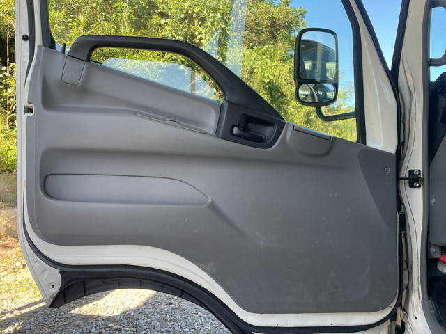 日野デュトロ平ボディ小型（2t・3t）[写真25]