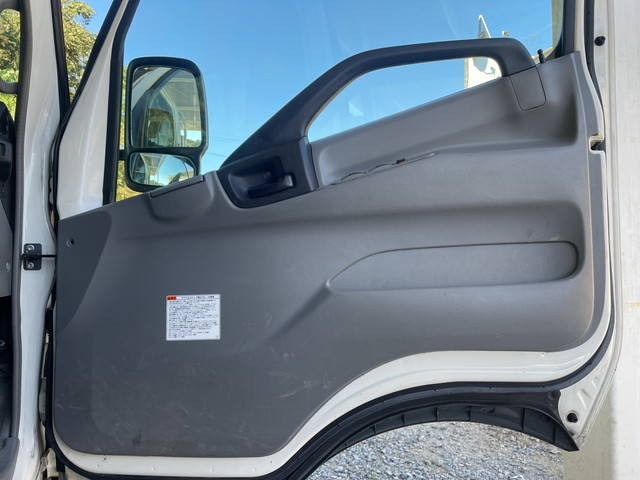 日野デュトロ平ボディ小型（2t・3t）[写真26]