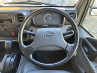 日野デュトロ平ボディ小型（2t・3t）[写真32]