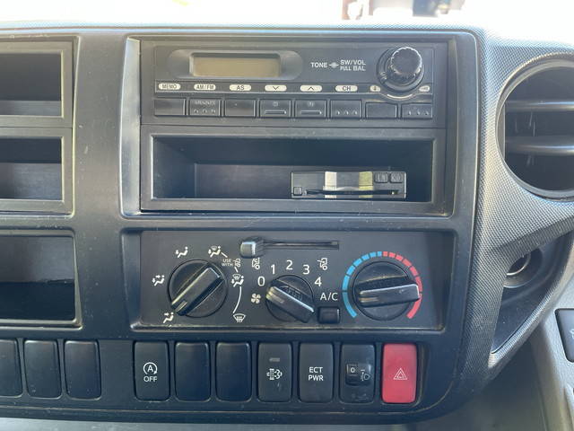 日野デュトロ平ボディ小型（2t・3t）[写真35]