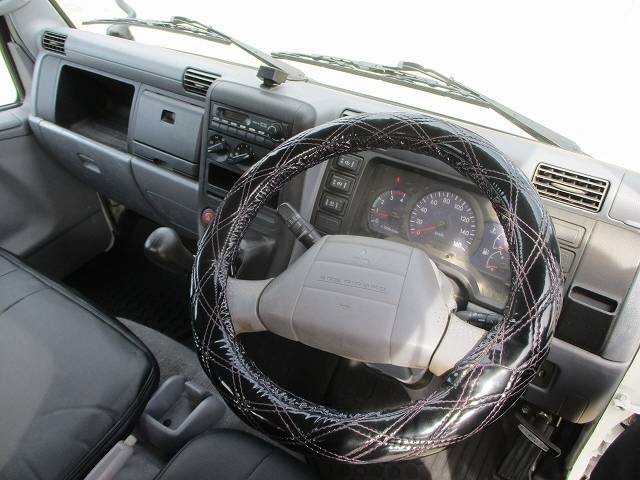 三菱ふそうキャンタークレーン4段小型（2t・3t）[写真12]