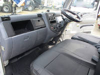 三菱ふそうキャンタークレーン4段小型（2t・3t）[写真08]