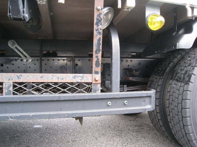 いすゞエルフクレーン4段小型（2t・3t）[写真13]