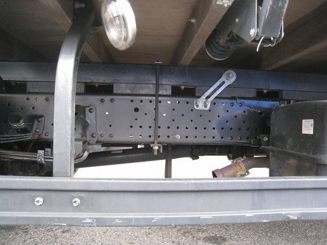 いすゞエルフクレーン4段小型（2t・3t）[写真15]