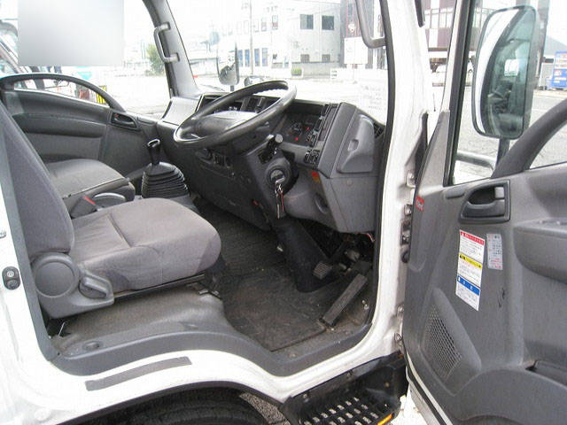 いすゞエルフクレーン4段小型（2t・3t）[写真16]