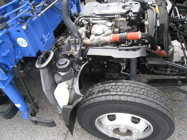 いすゞエルフクレーン4段小型（2t・3t）[写真24]