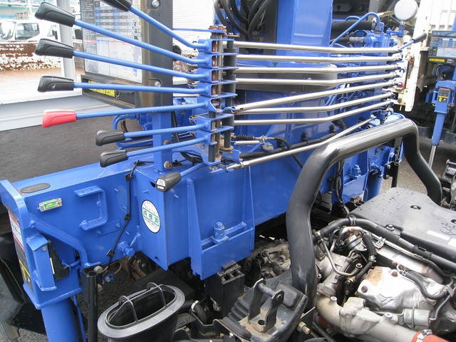 いすゞエルフクレーン4段小型（2t・3t）[写真25]