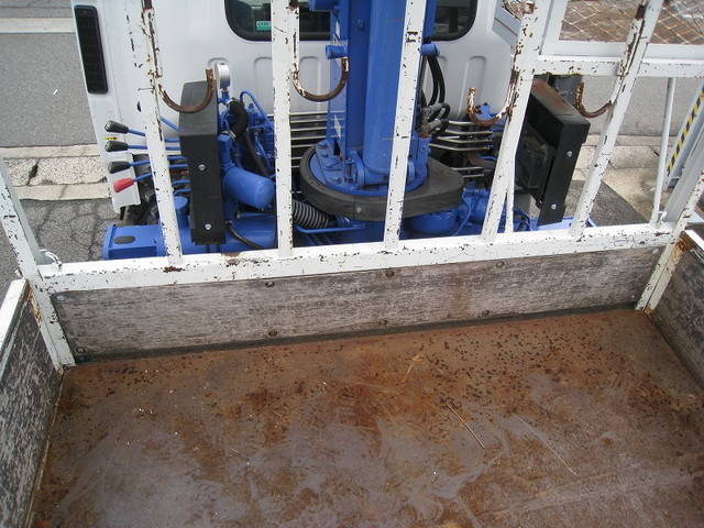 いすゞエルフクレーン4段小型（2t・3t）[写真09]