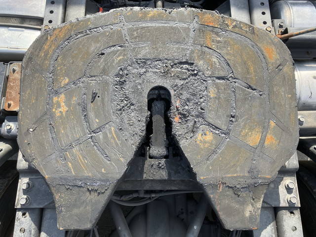 日野プロフィアトレーラーヘッド（トラクターヘッド）大型（10t）[写真10]