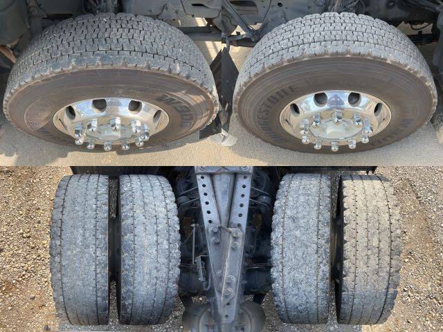 日野プロフィアトレーラーヘッド（トラクターヘッド）大型（10t）[写真17]