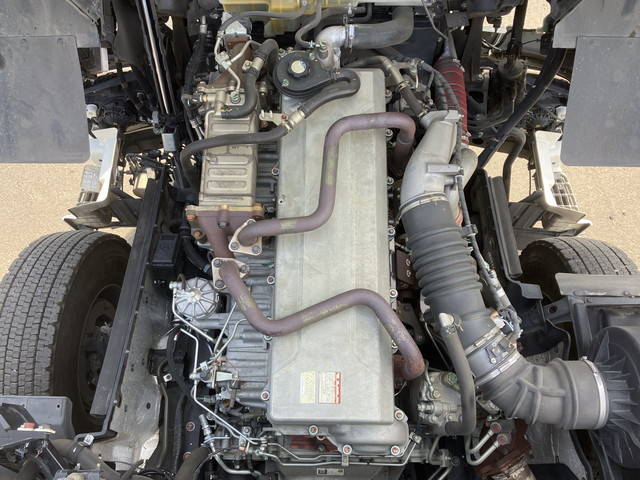 日野プロフィアトレーラーヘッド（トラクターヘッド）大型（10t）[写真21]