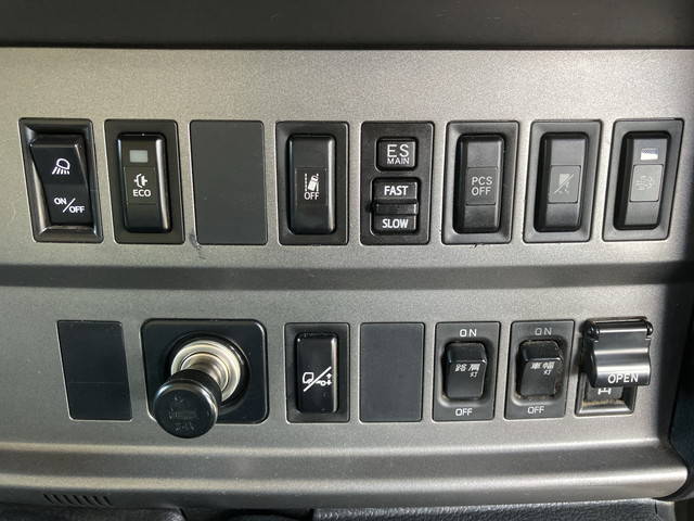 日野プロフィアトレーラーヘッド（トラクターヘッド）大型（10t）[写真33]