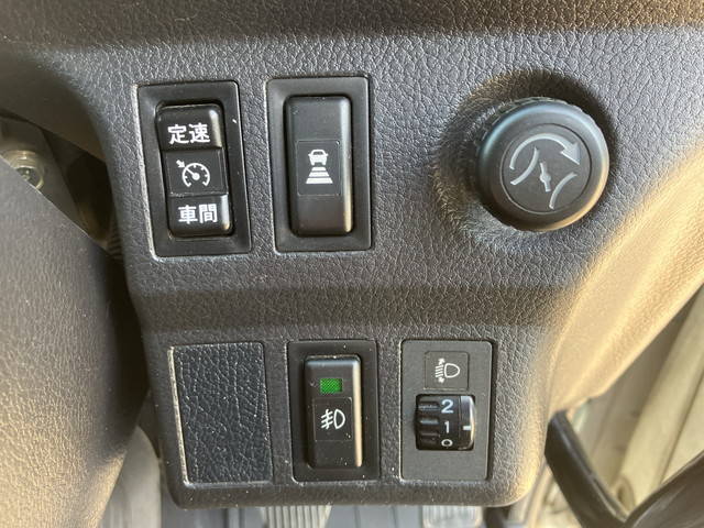 日野プロフィアトレーラーヘッド（トラクターヘッド）大型（10t）[写真35]