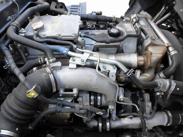 日野レンジャー平ボディ中型（4t）[写真10]