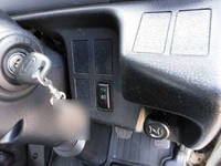 日野レンジャー平ボディ中型（4t）[写真19]