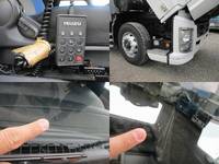 いすゞギガアルミウイング大型（10t）[写真21]