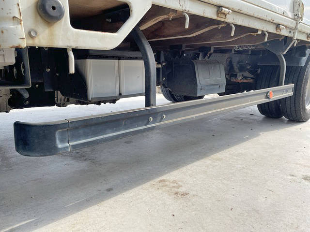 いすゞエルフ平ボディ小型（2t・3t）[写真16]