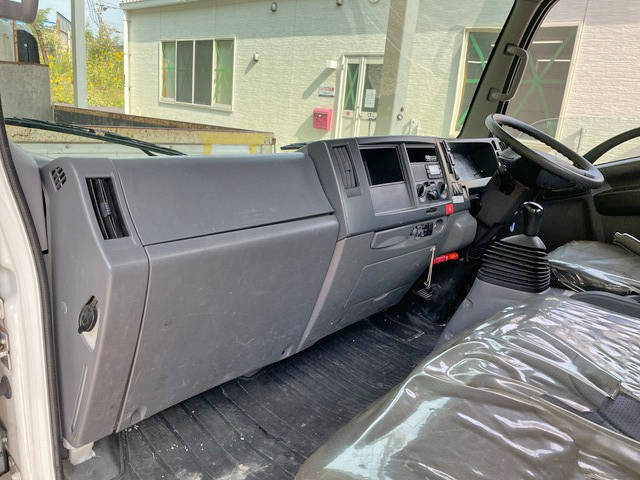 いすゞエルフ平ボディ小型（2t・3t）[写真28]