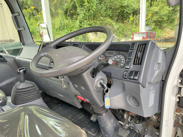 いすゞエルフ平ボディ小型（2t・3t）[写真32]