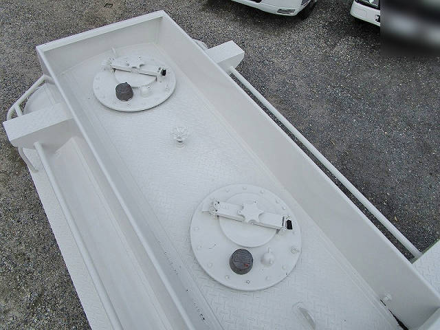 日野デュトロタンク車（タンクローリー）小型（2t・3t）[写真14]