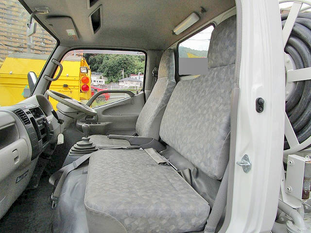 日野デュトロタンク車（タンクローリー）小型（2t・3t）[写真21]