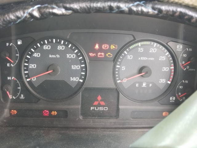 三菱ふそうファイターアルミウイング中型（4t）[写真27]