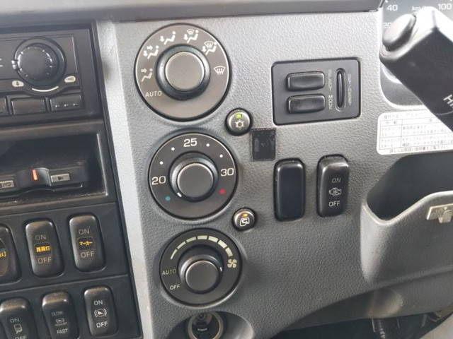 三菱ふそうファイターアルミウイング中型（4t）[写真31]