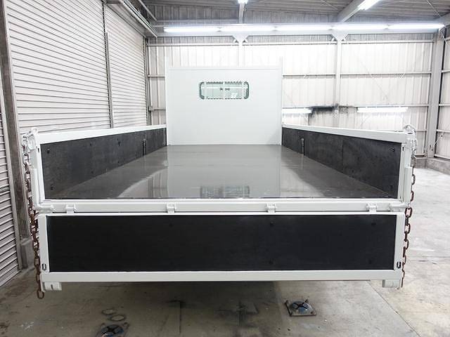 いすゞエルフ平ボディ小型（2t・3t）[写真02]