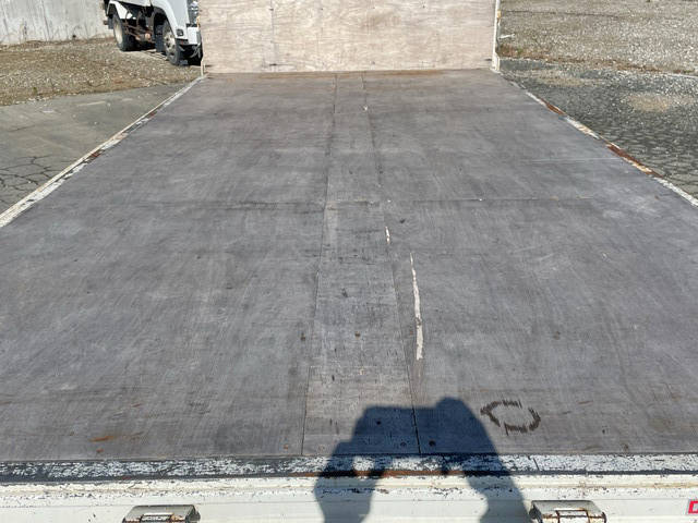 日野デュトロ平ボディ小型（2t・3t）[写真10]