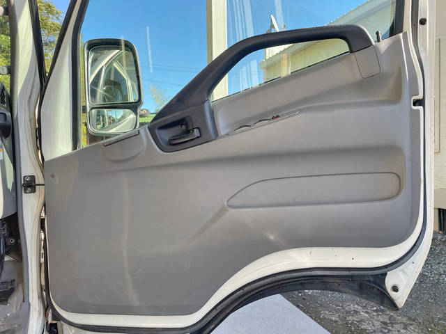 日野デュトロ平ボディ小型（2t・3t）[写真26]