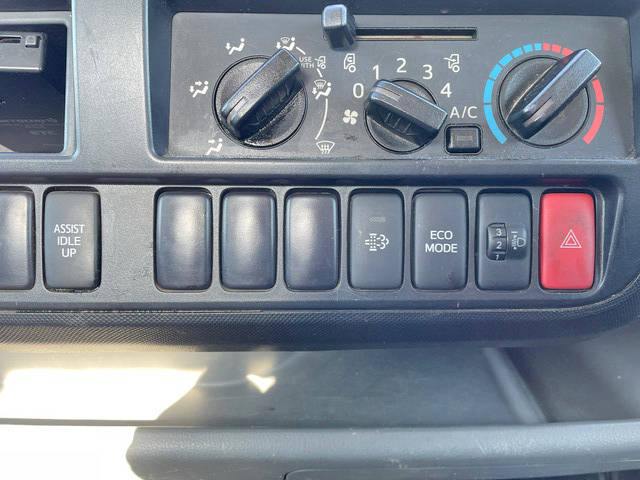 日野デュトロ平ボディ小型（2t・3t）[写真35]