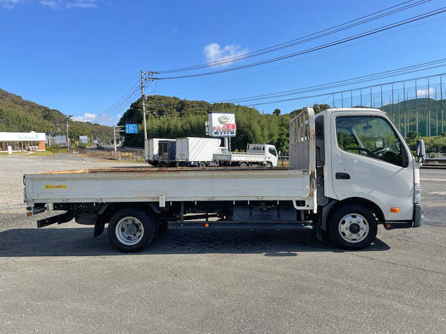 日野デュトロ平ボディ小型（2t・3t）[写真06]