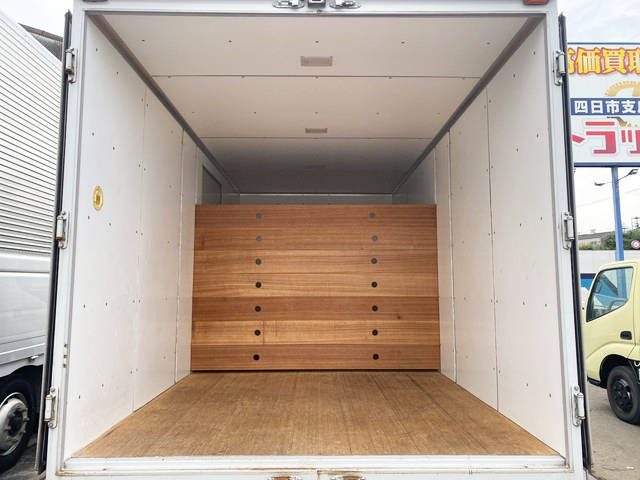 日野デュトロアルミバン小型（2t・3t）[写真11]