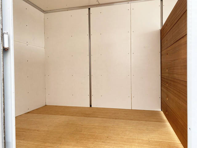 日野デュトロアルミバン小型（2t・3t）[写真14]