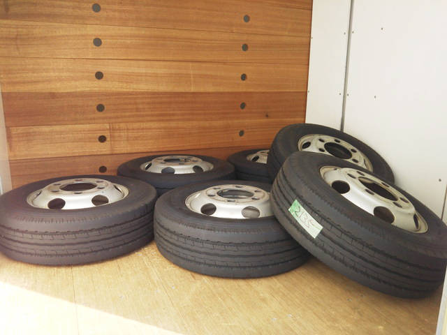 日野デュトロアルミバン小型（2t・3t）[写真15]