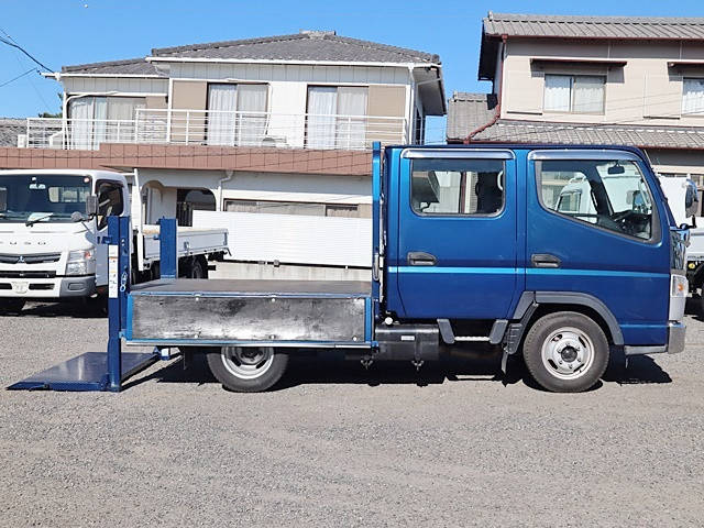 三菱ふそうキャンターガッツダブルキャブ（Wキャブ）小型（2t・3t）[写真09]