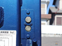 三菱ふそうキャンターガッツダブルキャブ（Wキャブ）小型（2t・3t）[写真13]