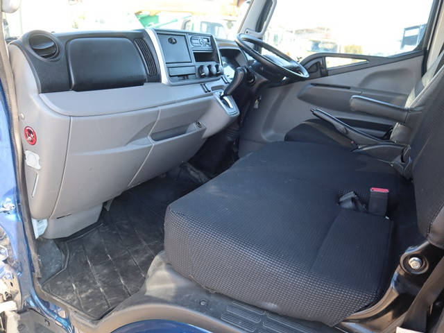 三菱ふそうキャンターガッツダブルキャブ（Wキャブ）小型（2t・3t）[写真26]