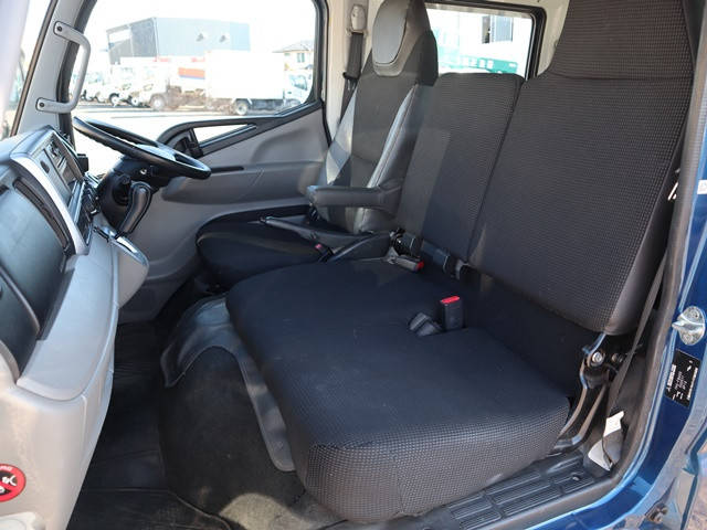 三菱ふそうキャンターガッツダブルキャブ（Wキャブ）小型（2t・3t）[写真27]