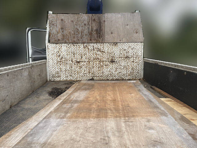 三菱ふそうキャンタークレーン3段小型（2t・3t）[写真10]