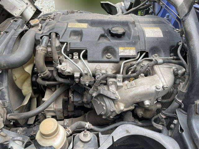 三菱ふそうキャンタークレーン3段小型（2t・3t）[写真23]