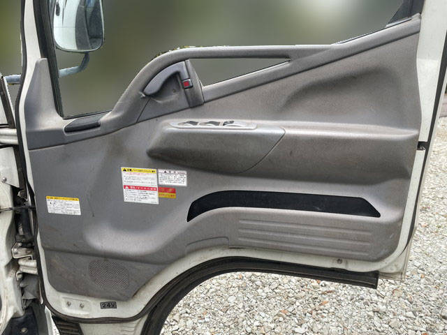 三菱ふそうキャンタークレーン3段小型（2t・3t）[写真25]