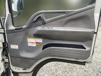 三菱ふそうキャンタークレーン3段小型（2t・3t）[写真25]